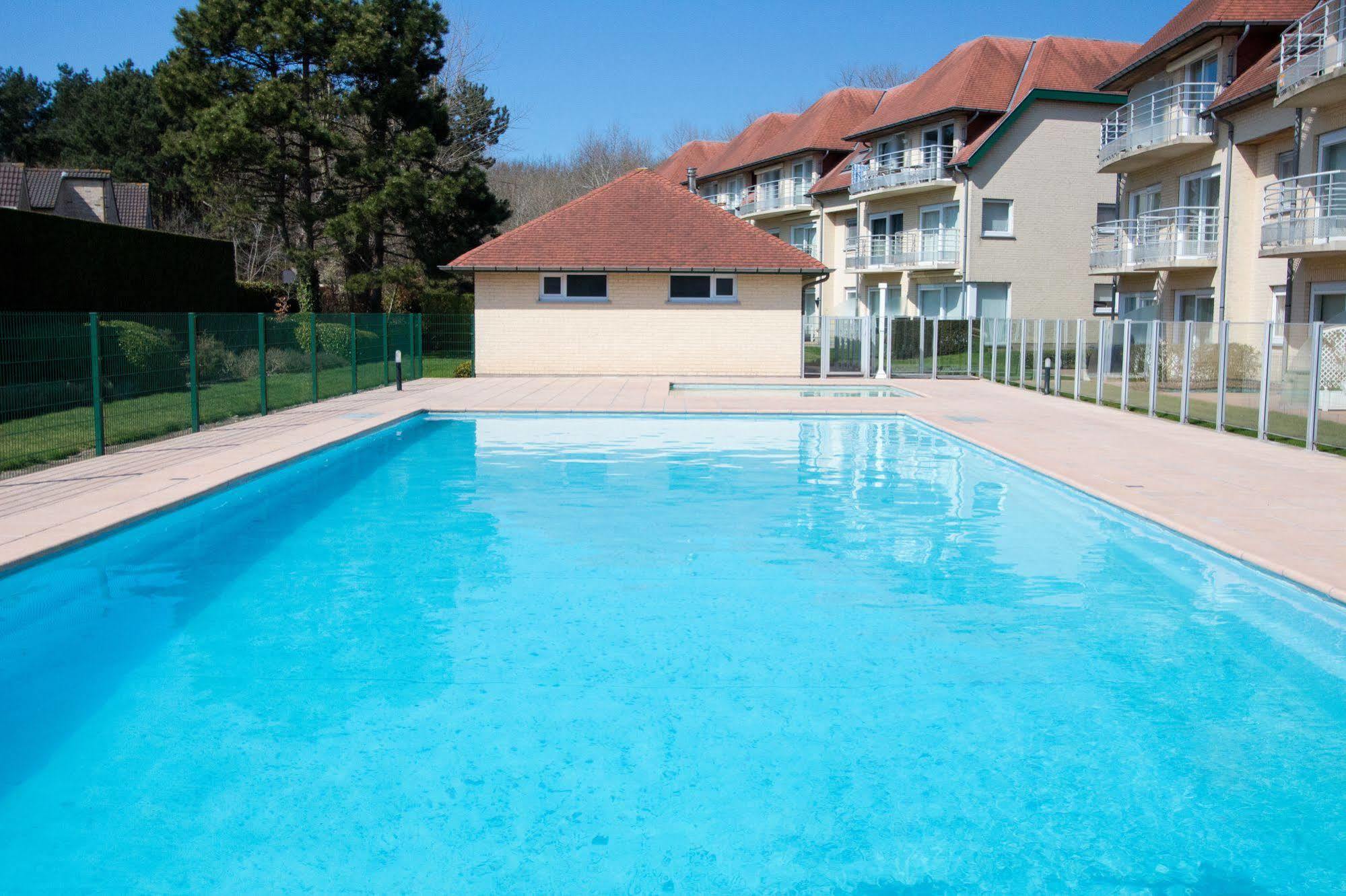 Holiday Suites De Haan Kültér fotó